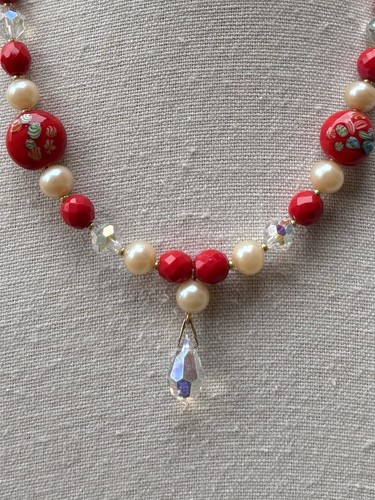 Collana perle floreali